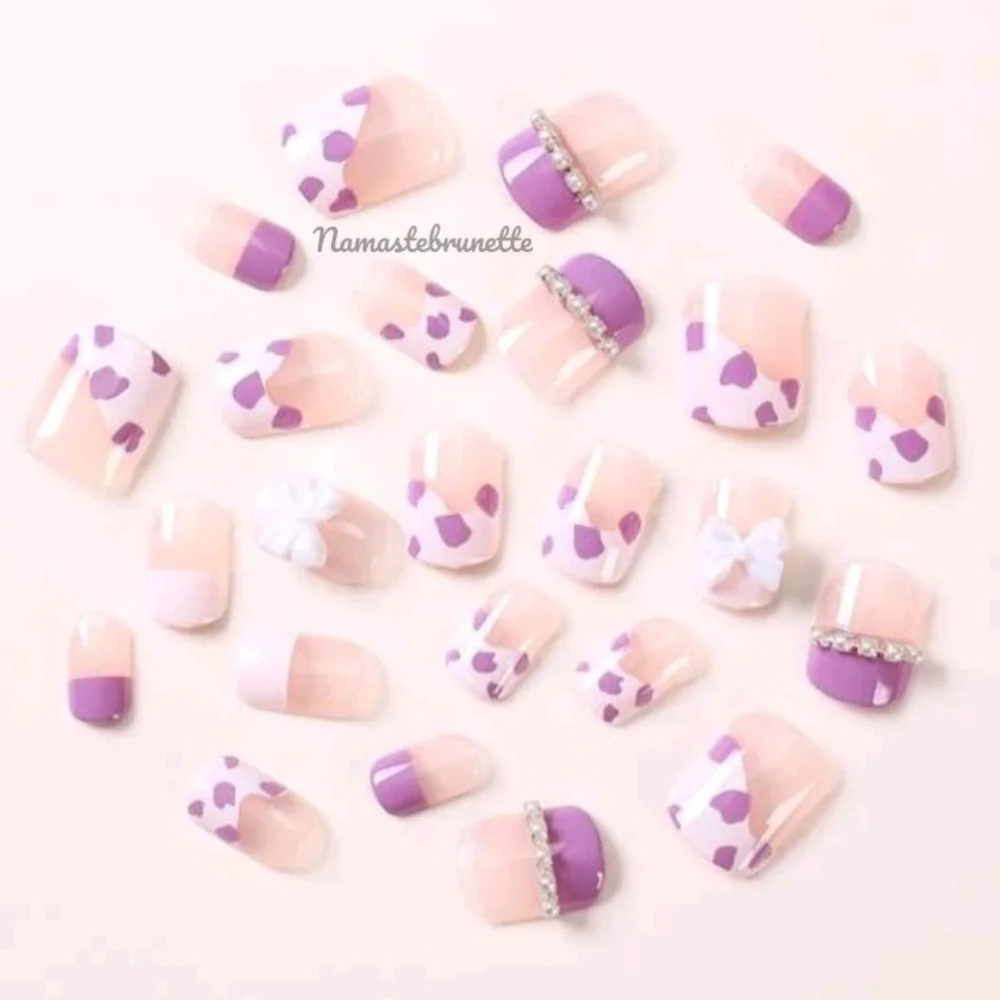 2/$16 Pearls & Bows Press on Nails